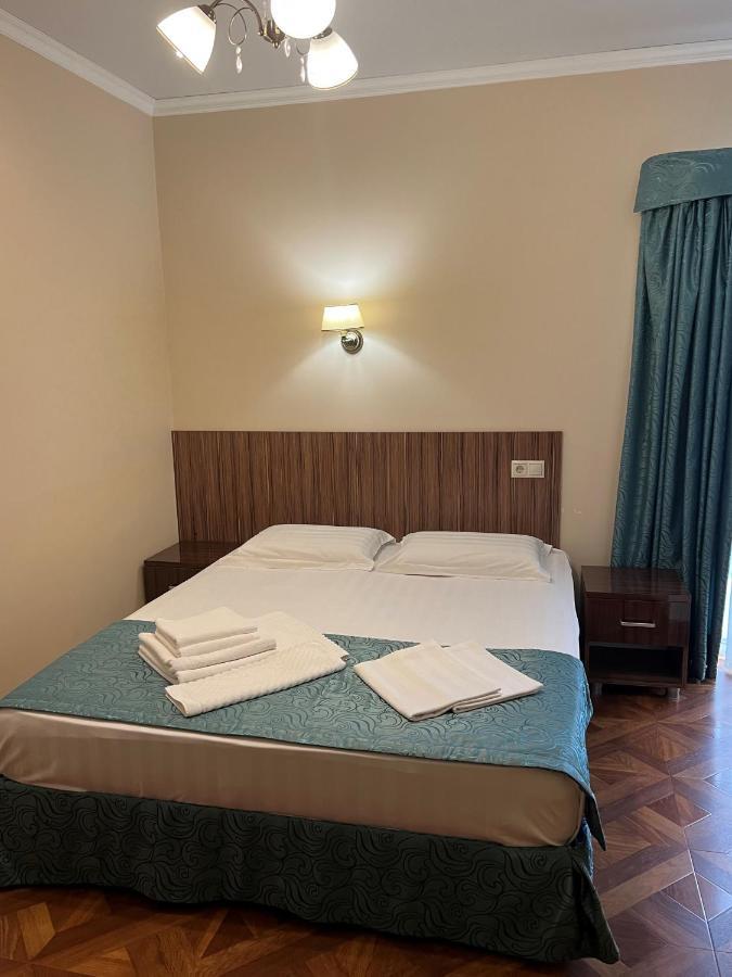 Guest House Ritsa Gagra Exterior foto